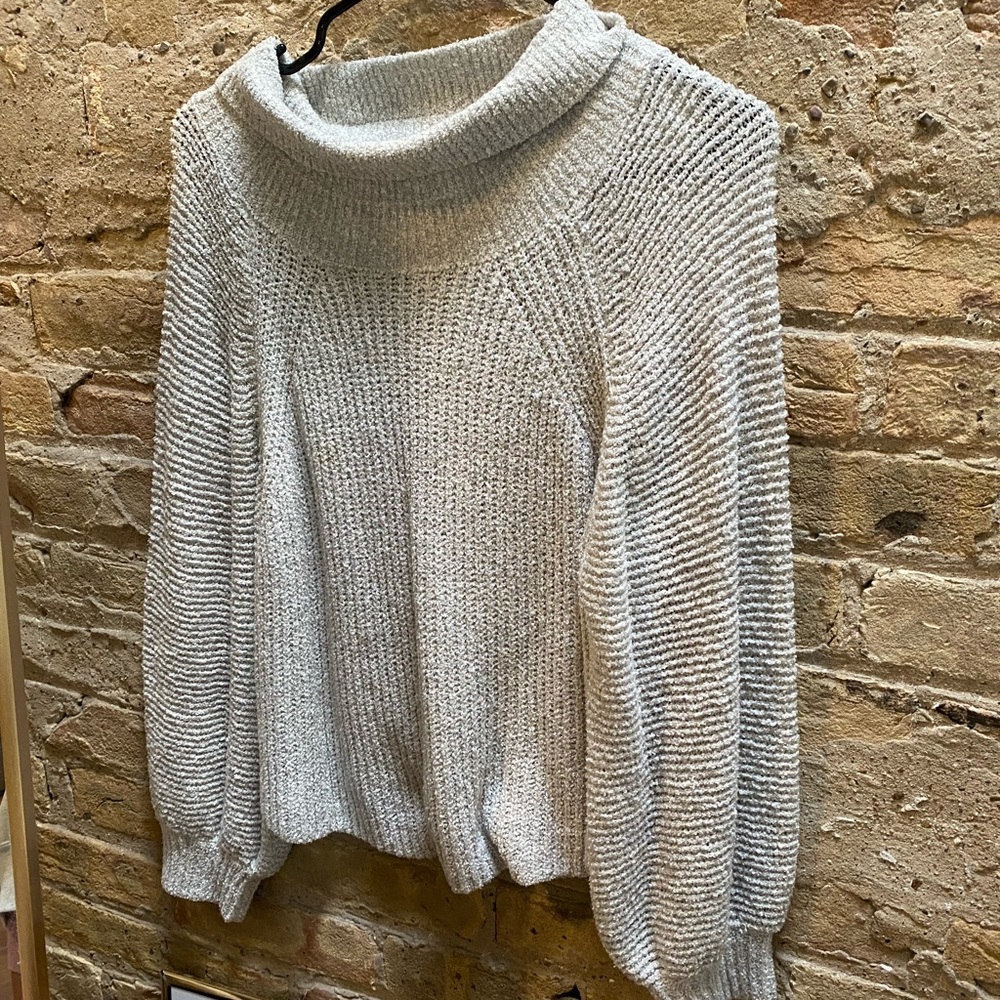 Scoop neck grey princess Polly sweater